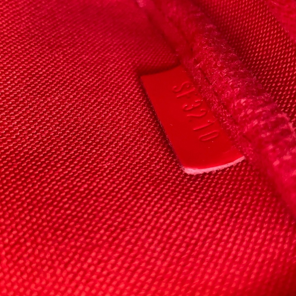 𝅺LOUIS Vuitton Christmas 2020 mini pochette access - Picture 13 of 13